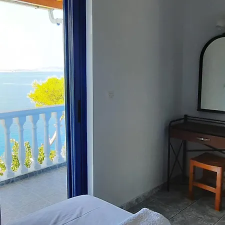 Bella Vista Apartment *