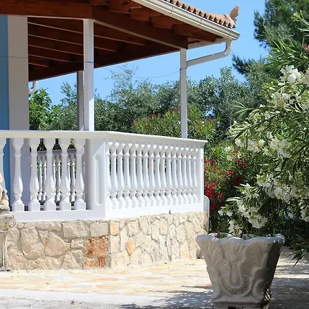 Bella Vista Апартаменты *